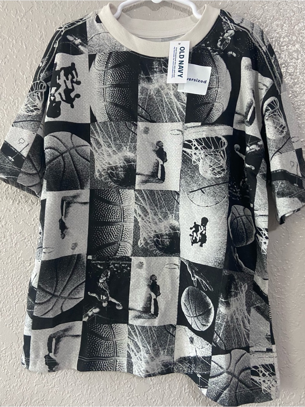 Old Navy Black & White Basketball Graphic